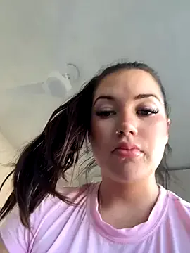 alana15 – webcam model profile photo Image 15