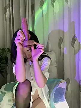 bambi_lu – webcam model profile photo Image 5