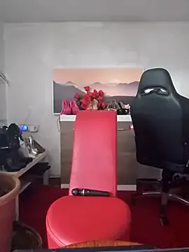 DoriDeluxe66 – webcam model profile photo Image 8