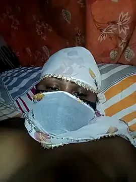 millemimi – webcam model profile photo Image 12