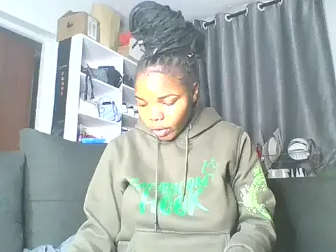 bambi_lu – webcam model profile photo Image 8