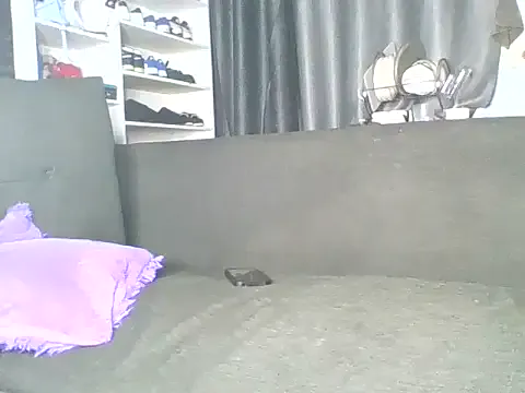 bambi_lu – webcam model profile photo Image 9