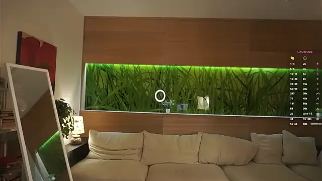 alana15 show preview Image 6