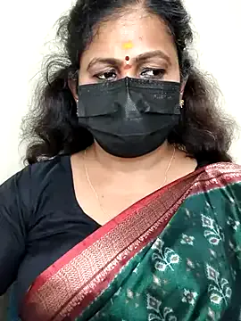 Linnea – webcam model profile photo Image 3