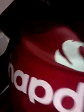 PinkyPai – webcam model profile photo Image 2