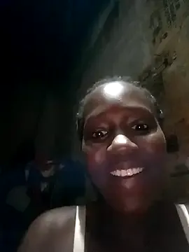 PinkyPai – webcam model profile photo Image 4