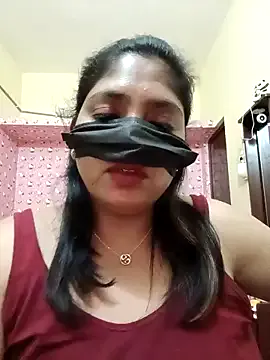 sara_699 – webcam model profile photo Image 8
