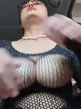 anaids_dam – webcam model profile photo Image 17