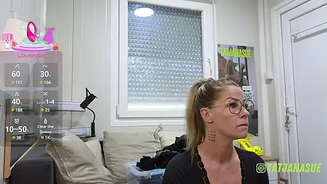 ava_delightt – webcam model profile photo Image 4