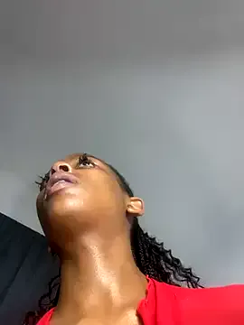 mayadashaaa – webcam model profile photo Image 11