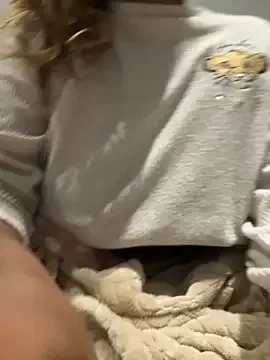 millemimi – webcam model profile photo Image 18