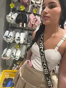 FaaBinaa – webcam model profile photo Image 5