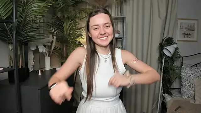 freak7_7show – webcam model profile photo Image 2