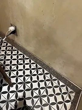 Tina_995 – webcam model profile photo