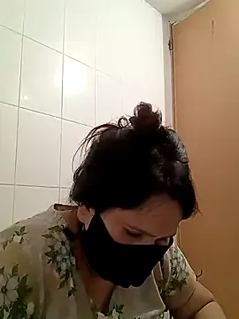 bambi_lu – webcam model profile photo Image 3