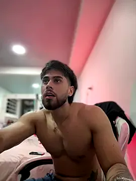 sweetyiris – webcam model profile photo Image 3