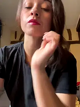 Lia__Love – webcam model profile photo Image 6