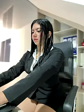 hina_porn – webcam model profile photo Image 18