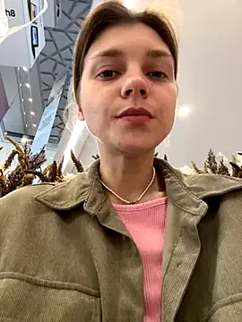 hot_thumbelina – webcam model profile photo Image 11