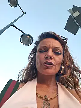 italianPassion – webcam model profile photo Image 14