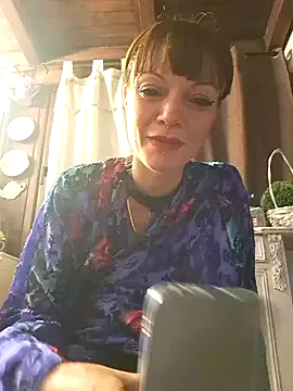 italianPassion – webcam model profile photo Image 2