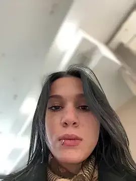 bambi_lu – webcam model profile photo Image 6