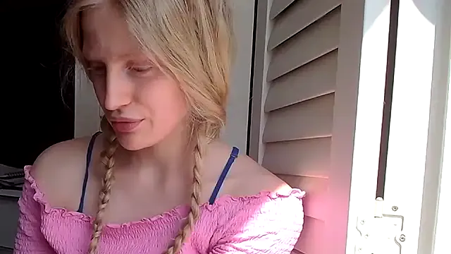 bburnzz – webcam model profile photo Image 7