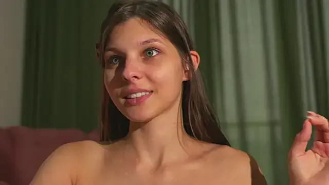 kiraspitqueen – webcam model profile photo Image 6