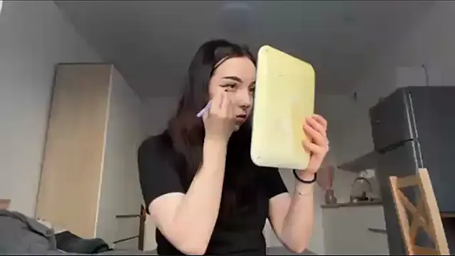 evelynblissful – webcam model profile photo Image 3