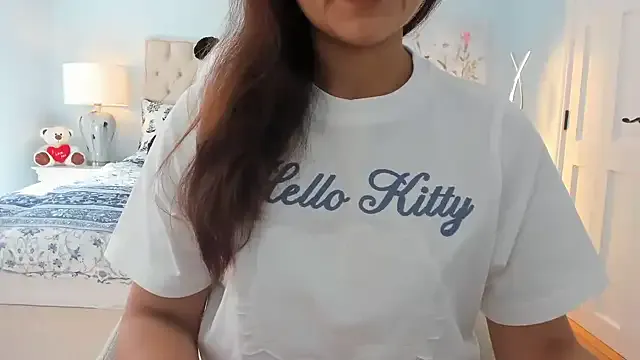 armurra – webcam model profile photo Image 13