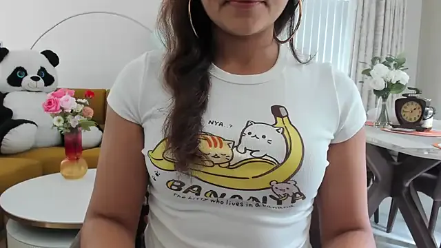 armurra – webcam model profile photo Image 6