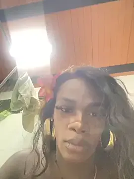 Ninjainia – webcam model profile photo Image 2