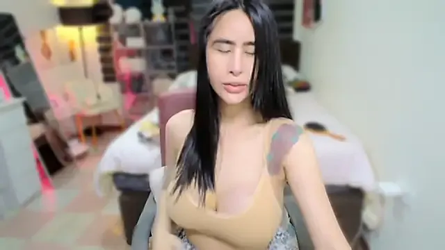 CUMshotik23 – webcam model profile photo Image 16