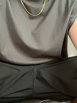 gael_coral – webcam model profile photo Image 13