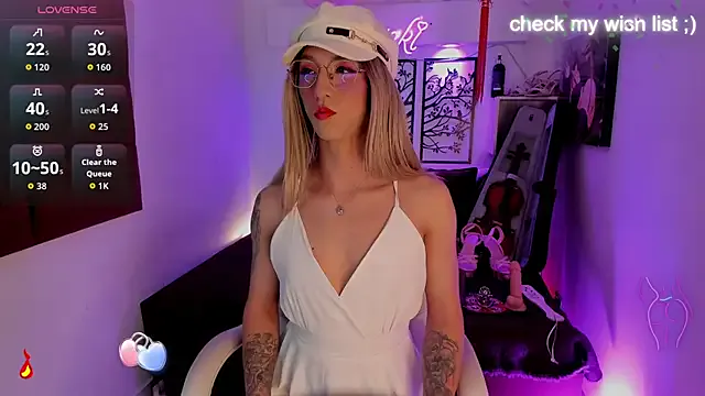 spicysluts – webcam model profile photo Image 19