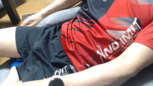 hunkwithglasses – webcam model profile photo Image 5