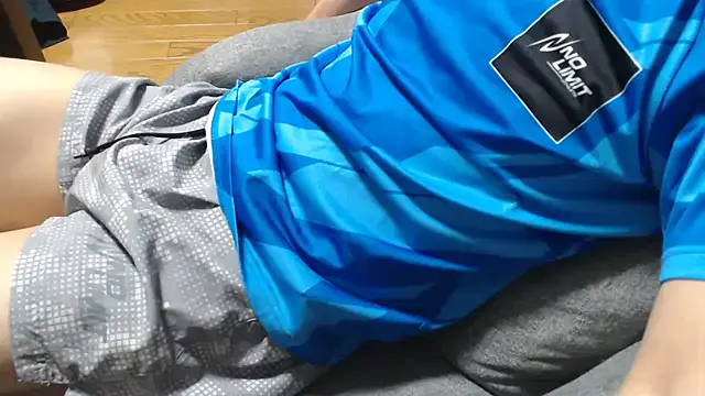 hunkwithglasses – webcam model profile photo Image 6