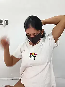 Ninjainia – webcam model profile photo Image 12