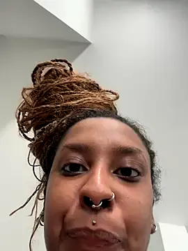 bunny_mich_r show preview Image 18