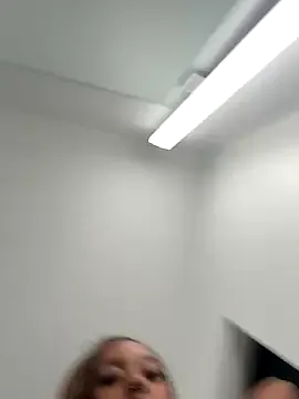 bunny_mich_r show preview Image 19