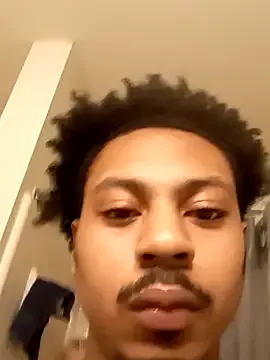 shinyways – webcam model profile photo Image 6